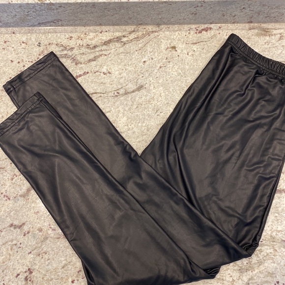 REVOLVE PLUSH Liquid Fleece Lined Black Leggings - Picture 6 of 13